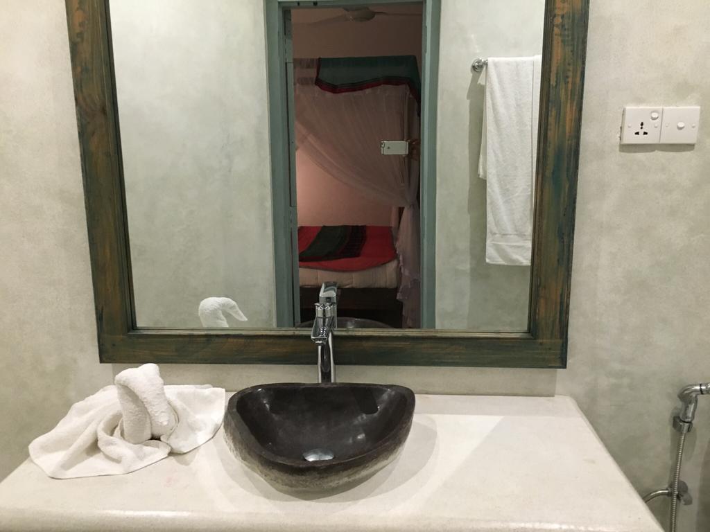 Khalid'S Guest House Galle Room photo